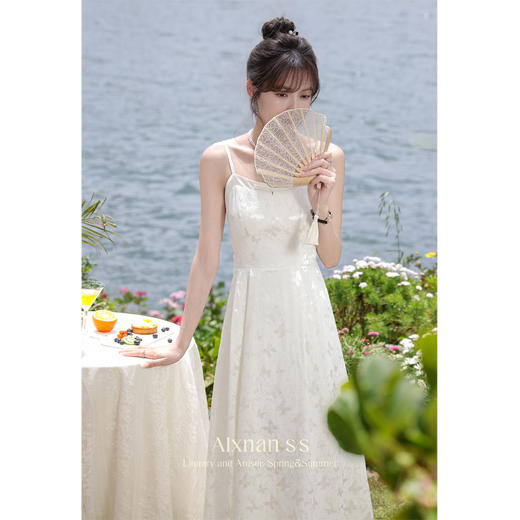 【6折秒杀】鹿向南「银蝶花影」新中式吊带连衣裙款气质裙子L37703 商品图0