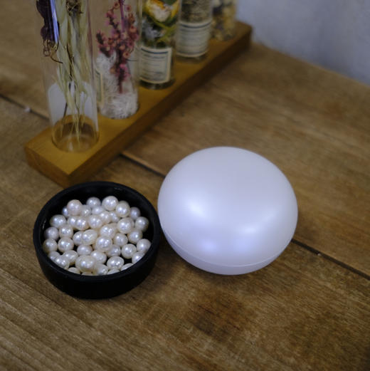 【预售10天左右发货】【双12限时活动】【奕虹私人订制-高奢人参珍珠玻色因贵妇膏】 无色素/无香精/无着色剂/无矿物油/无需卸妆 均匀肤色，隐藏毛孔，高奢成分 38g+7g！ 商品图1