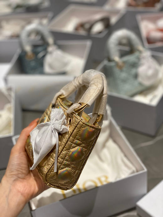 活动款 📍 
顶级版本368包邮🉐️
超迷你戴妃 𝟏𝟐𝐜𝐦
全套包装 〰️ 商品图5