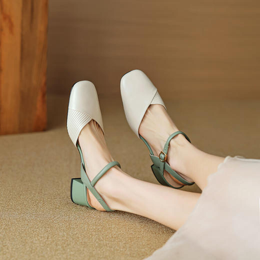 【预售5天】韩版羊皮包头凉鞋女夏季粗跟中跟一字扣气质后空单鞋温柔通勤CQSJ&HL-3280 商品图0