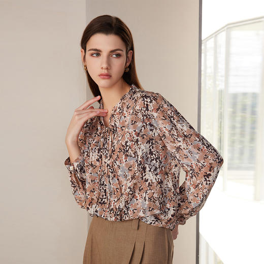 【桑蚕丝印花上衣】24年春夏新品女士100%桑蚕丝时尚印花上衣 商品图2