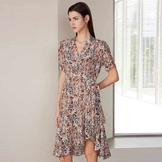 【桑蚕丝印花连衣裙】24年春夏新品女士100%桑蚕丝V领收腰系带裙子 商品图2