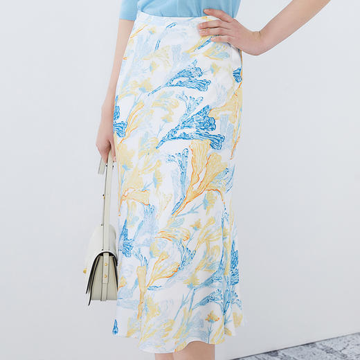 EITIE爱特爱夏季新款优雅大方印花高腰显瘦半身裙7506201 商品图3