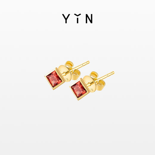 「垠」红色包镶石榴石耳钉 商品图0