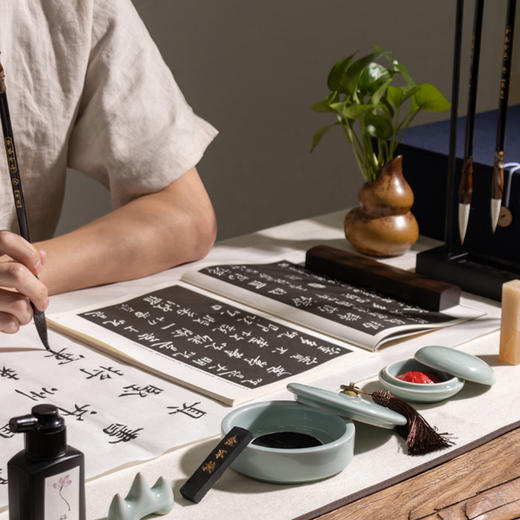 张小凤文房四宝套装，文房珍品造诗意，挥毫撒墨见文心，宜用宜送宜藏家 商品图1