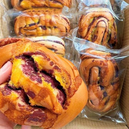 【椰蓉紫薯面包每口吃出幸福感】椰蓉紫薯面包80g早餐营养夹心面包糕点，金黄酥皮椰香浓郁松软鲜香，早餐宿舍学生速食小包装纯手工面包休闲零食小食品QQ 商品图1