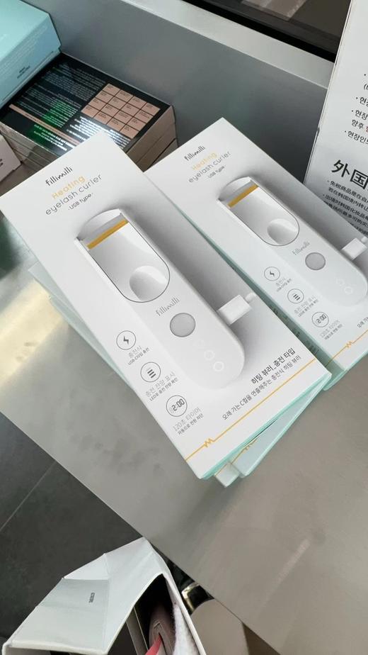 【园园韩国采购】韩国fillimilli 多功能眼部眼影刷/扇形阴影刷/电烫睫毛夹加热卷翘纤长充电款 电池款 商品图2