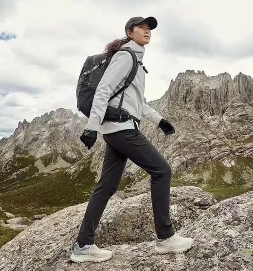 3色可选~专柜卖698元！【圣捷罗户外软壳冲锋裤】四面弹 防风 防水 高强度耐磨~3D立体剪裁，上身0束缚 可休闲可商务，手感细腻 顺滑！ 商品图0