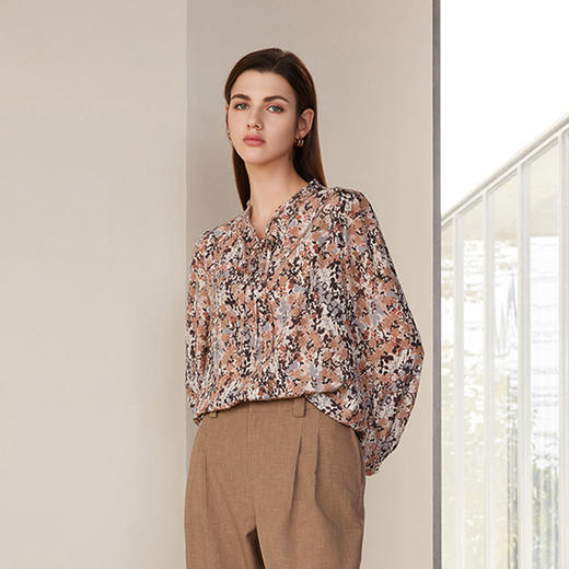 【桑蚕丝印花上衣】24年春夏新品女士100%桑蚕丝时尚印花上衣 商品图0