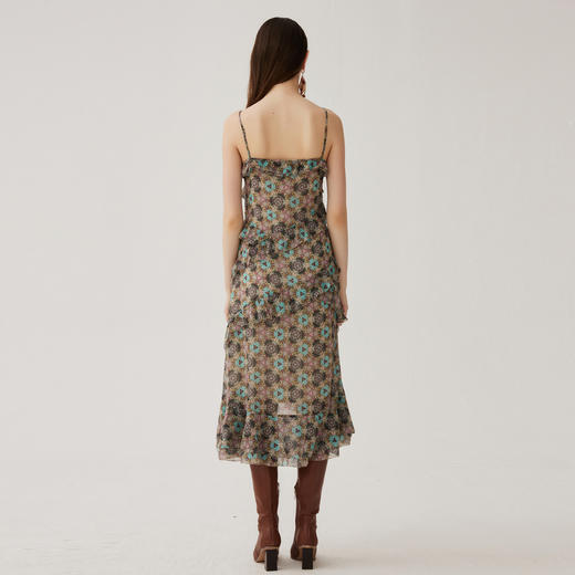 谜底吊带连衣裙2024夏季新款度假风花色不规则下摆长裙247ML5013 商品图2