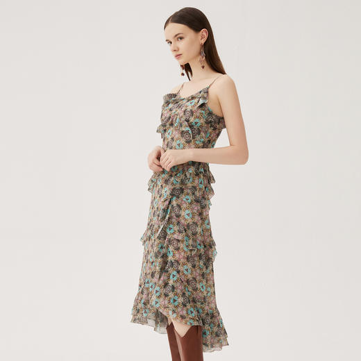 谜底吊带连衣裙2024夏季新款度假风花色不规则下摆长裙247ML5013 商品图4