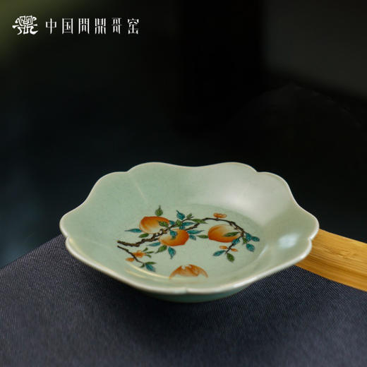问鼎哥窑豆青楚葵壶承（福桃满枝）（缺货） 商品图0
