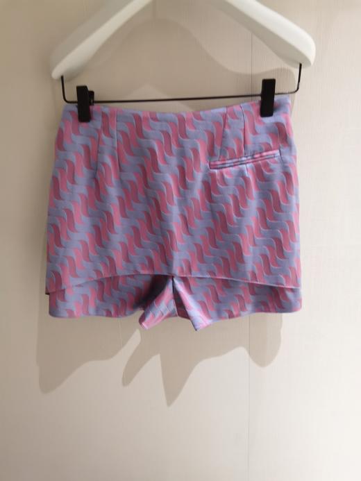E ARMANI 短裤女  E3NP2GF2137-010 . 商品图1