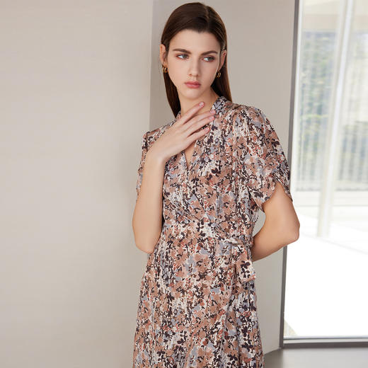 【桑蚕丝印花连衣裙】24年春夏新品女士100%桑蚕丝V领收腰系带裙子 商品图1