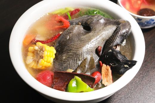 现宰现发【生态散养-白凤乌骨鸡】下单再赠人参➕桂圆枸杞红枣滋补包，炖汤好搭档~ 商品图4