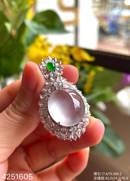 玻璃种蛋面吊坠【4251605】具体价格微信咨询 商品图0