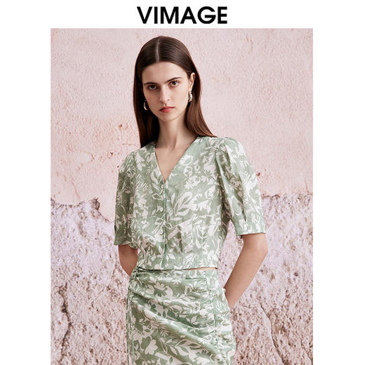 VIMAGE纬漫纪夏季新款气质时尚印花泡泡袖短上衣V2109710 商品图2