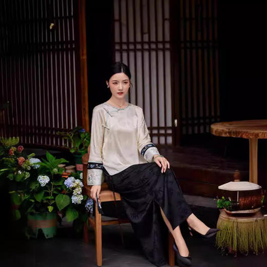 A8083新中式无领气质盘扣窄长挽袖清汉人丝提花国风小衫打底百搭上衣女 商品图0