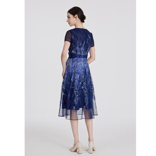 司歌v领刺绣短袖印花连衣裙国风优雅A891090X 商品图2