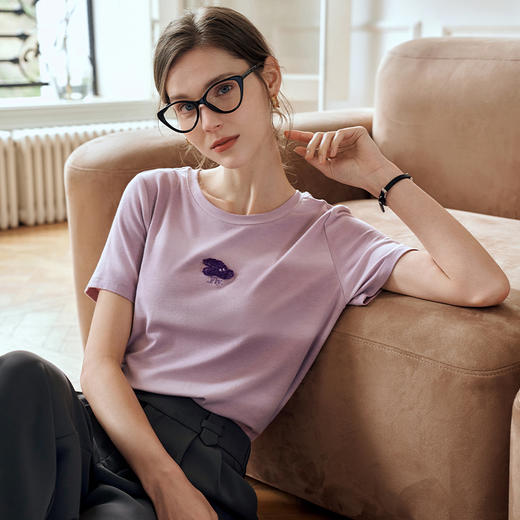 OLrain欧芮儿渐变短袖T恤女夏季2024年新款设计感正肩刺绣上衣 商品图1