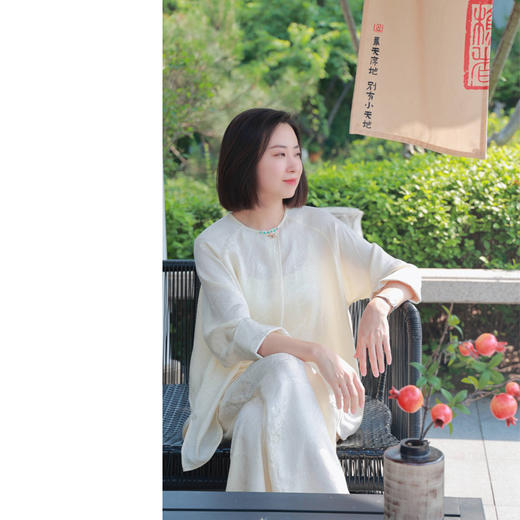 【抖音专属】小熠-套装（套头衫24708122-凝脂+裤子24709123-凝脂） 商品图0