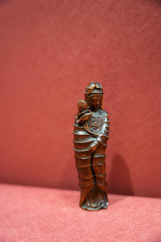 观音°做旧黄杨木雕摆件 商品图3