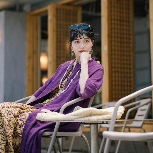 绽放351朵【入蓝系列】100%砂洗亚麻立领翻领两穿宽松休闲连衣裙 商品图3