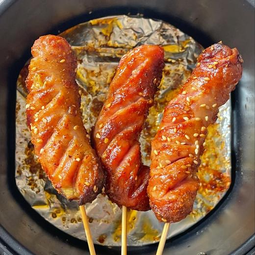 黑猪肉烤肠、香气四溢的烤肠，一口咬下去， 满满的都是幸福感、烤肠外焦里嫩，口感绝佳 商品图2