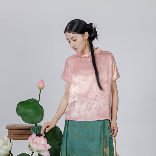 2024年春夏新款新中式国风立领提花短袖上衣XFV246201-T 商品图1