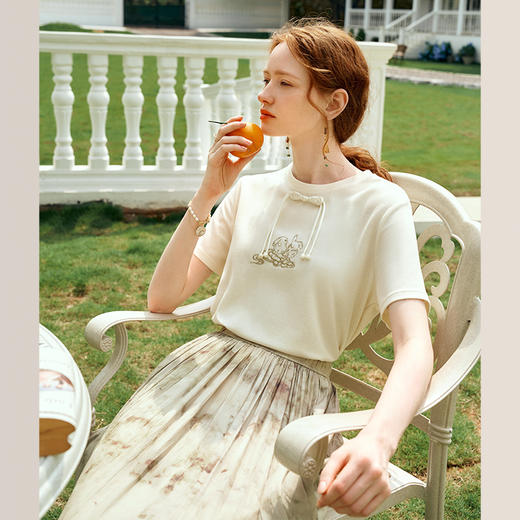 OLrain欧芮儿杏黄色T恤女夏季2024新款国风盘扣百搭宽松刺绣短袖 商品图1