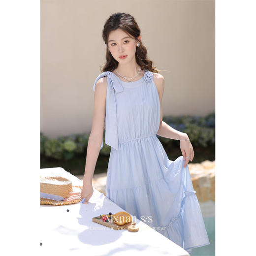 鹿向南《海雾小苍兰》法式无袖挂脖连衣裙女夏新款收腰吊带裙L35253 商品图2