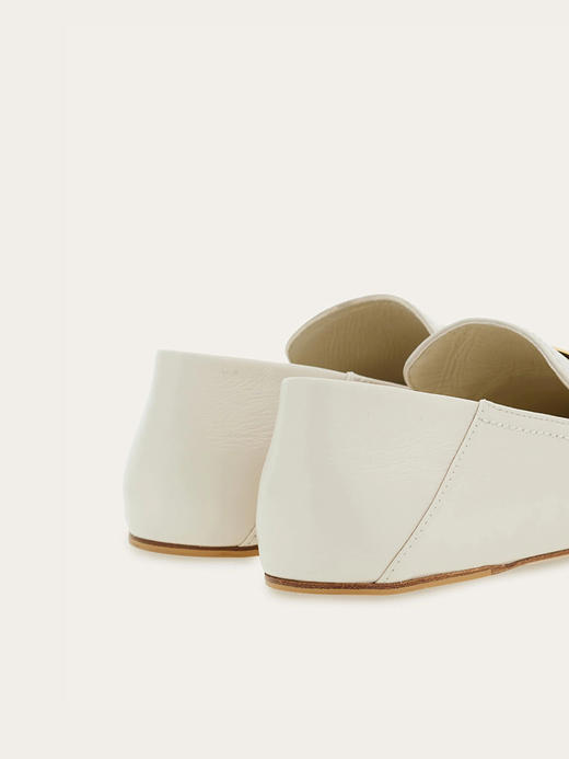 【特价商品不退不换】FERRAGAMO 菲拉格慕 莫卡辛鞋女  0773087-002 .【鞋底有膜，试穿小心】（暂无品牌物料包装） 商品图4