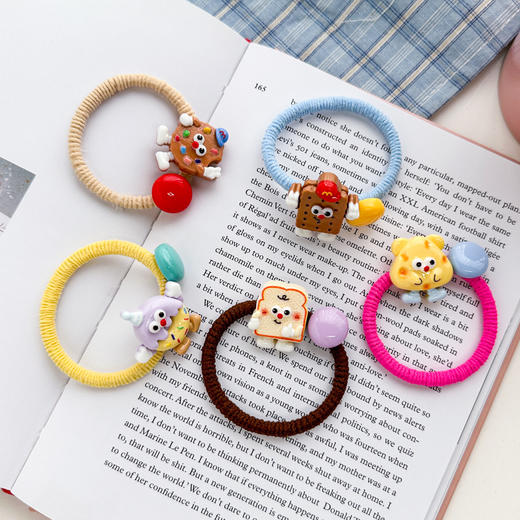 超值五件套【敲可爱！儿童卡通发绳发饰】卡通创意奶酪土司曲奇食玩儿童发绳可爱搞怪女生扎马尾丸子头头绳彩色，款式可爱百搭好看,美美的你必备呦。ry 商品图2