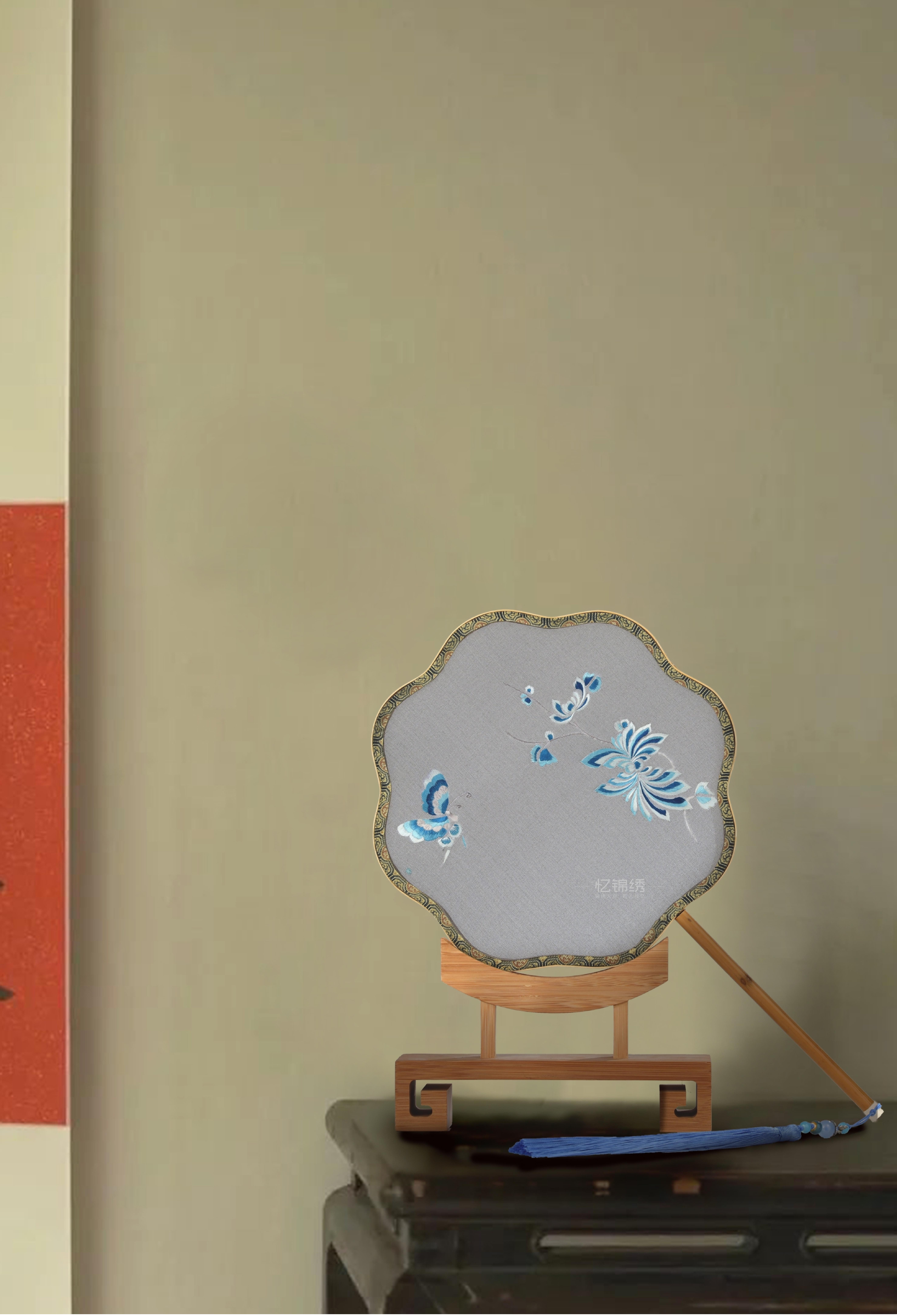 蜀绣双面宫扇-蝶恋花