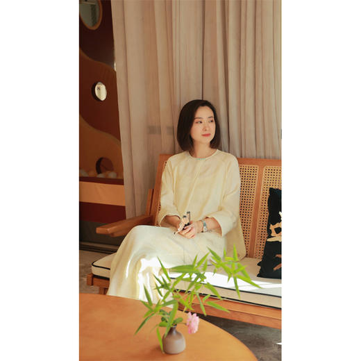 【抖音专属】小熠-套装（套头衫24708122-凝脂+裤子24709123-凝脂） 商品图5