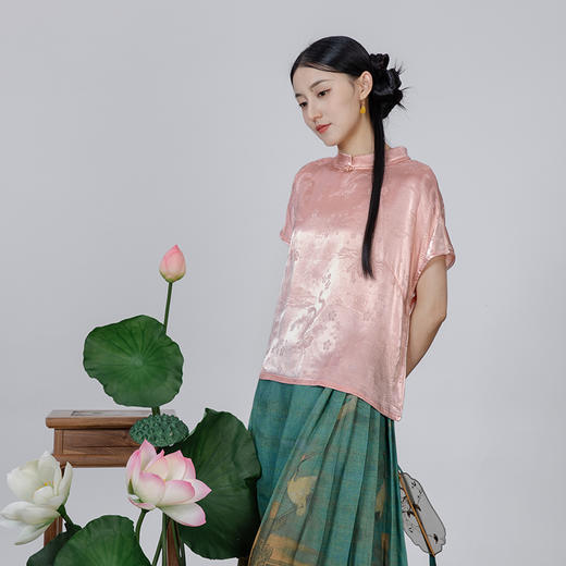 2024年春夏新款新中式国风立领提花短袖上衣XFV246201-T 商品图2