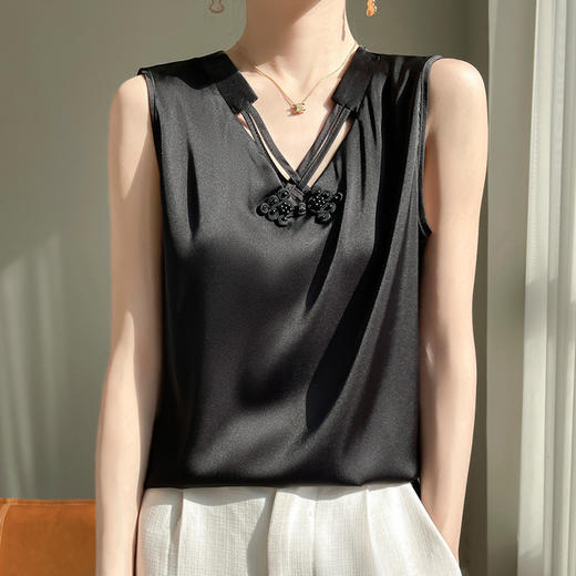 纤束马新中式国风盘扣背心 RW-D45 商品图4