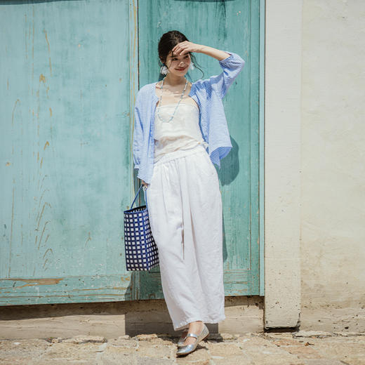 绽放383朵【入蓝系列】浅蓝格子文艺气质圆领七分袖亚麻衬衣开衫 商品图2