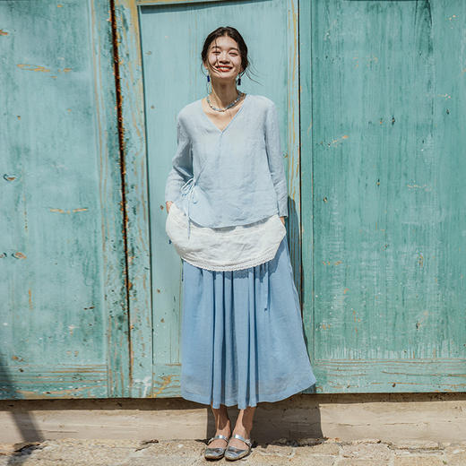 绽放381朵【入蓝系列】色织蓝新中式开襟系带宽松文艺亚麻衬衫 商品图2