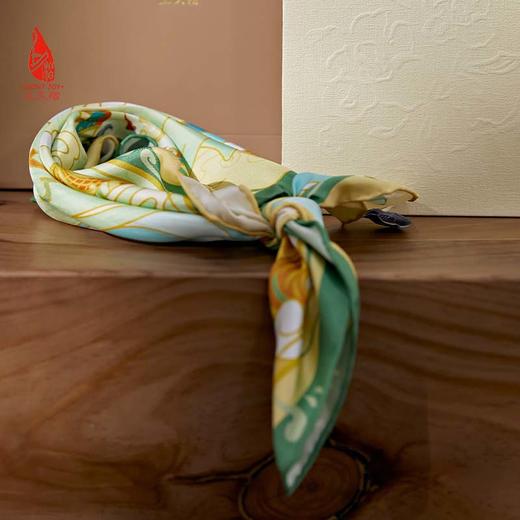 SAINTJOY/上久楷礼盒 春江吟  真丝方巾FJS23078-1   宋锦挂件 SPS23A07 商品图9