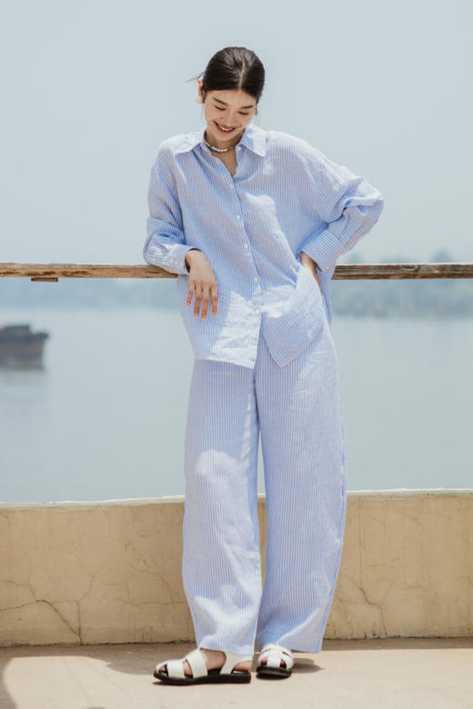 绽放194朵【入蓝系列】蓝白细条纹宽松百搭弯刀阔腿亚麻休闲裤 商品图5