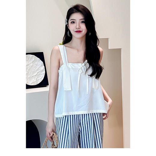 【严选】诗凡黎白色宽肩带蝴蝶结衬衫2024夏新款洋气小衫短款减龄衬衣SF6121301 商品图0