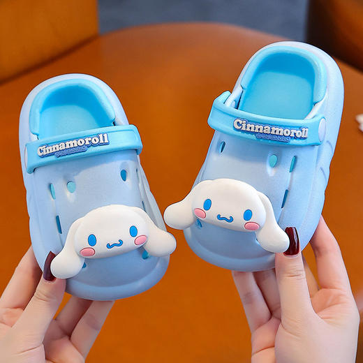 【时尚“凉”感，防滑沙滩鞋】小公主的夏日必备。可爱凉拖，防滑沙滩鞋，让宝贝安心玩耍，粉红、蓝色、紫色多款颜色可选！ 商品图8