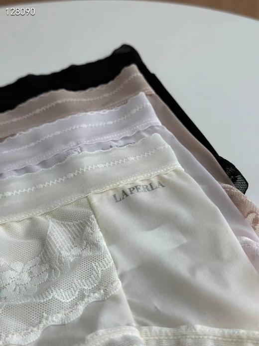 Laperla新款轻奢蕾丝面膜内裤
【尺码】均码（80-130斤）
【主面料】锦纶71.8%氨纶28.2%
【里料】粘纤91 商品图3