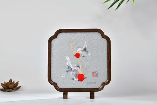 蜀绣双面绣-鸿运当头(胡桃木倭角架) 商品图0