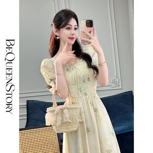 BeQueenStory【绿野风声】法式温柔风泡泡袖打揽收腰方领印花连衣裙 商品图4