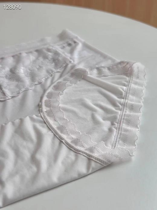 Laperla新款轻奢蕾丝面膜内裤
【尺码】均码（80-130斤）
【主面料】锦纶71.8%氨纶28.2%
【里料】粘纤91 商品图6