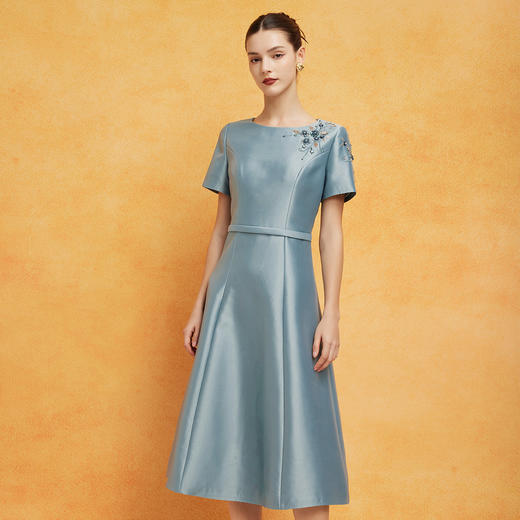 PF8L5斯尔丽2024新款法式优雅丝毛小礼服收腰放摆显高显瘦浪漫连衣裙 商品图2