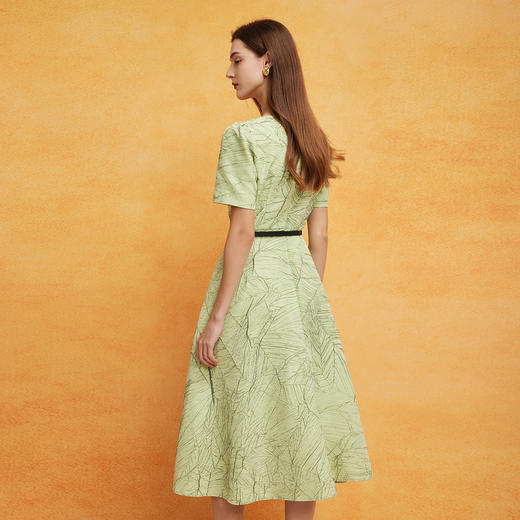 PF8C5斯尔丽2024新款设计感压褶皱工艺小礼服简单大方中长连衣裙 商品图1