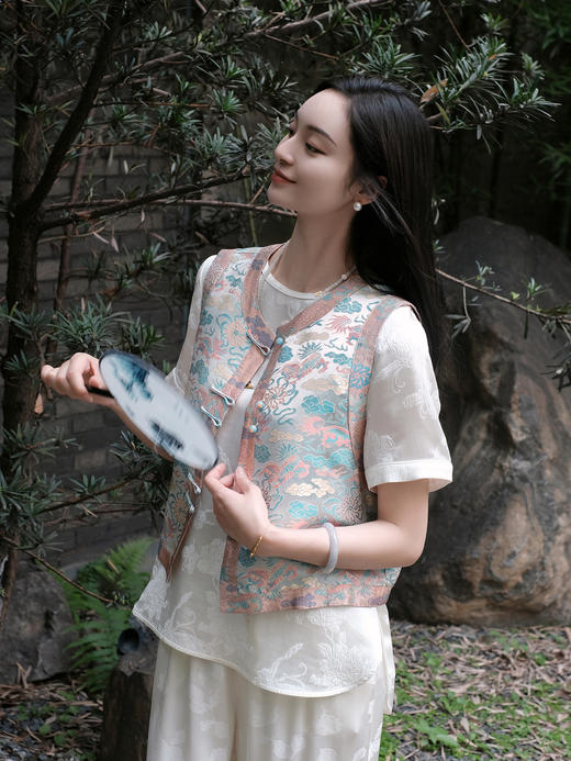 盛唐婧 |真丝宋锦一路青云对襟马甲 商品图2